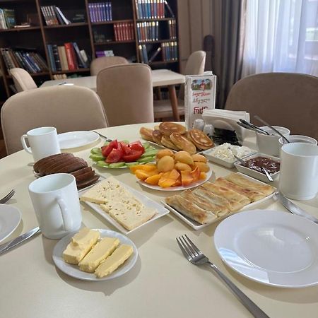 Dachi Inn Kazbegi Eksteriør bilde