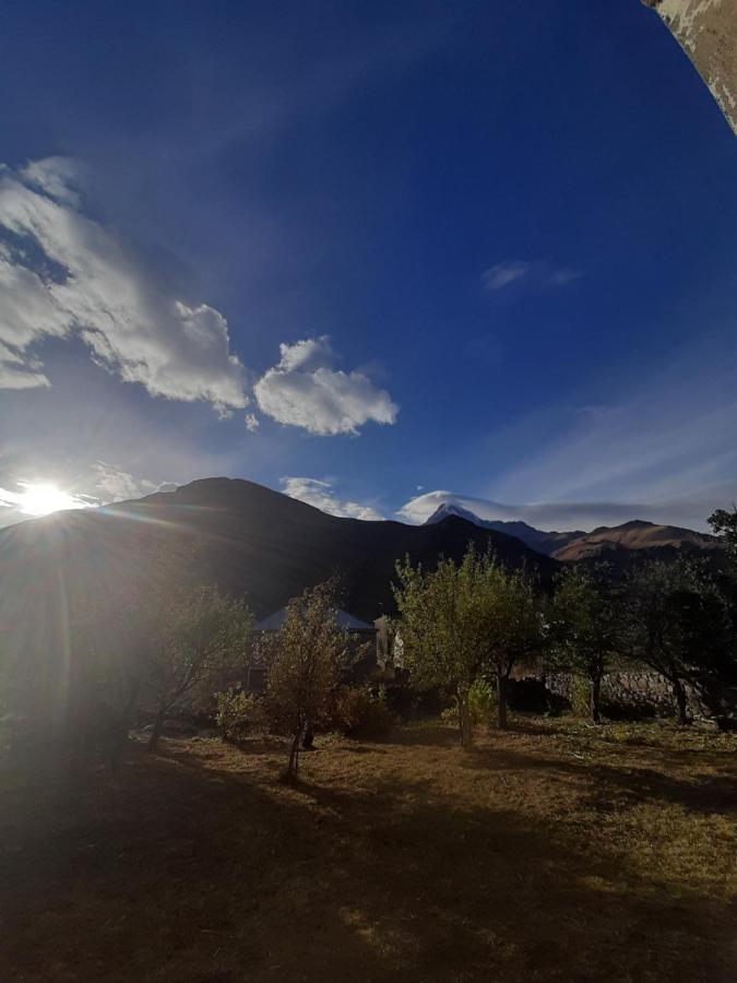 Dachi Inn Kazbegi Eksteriør bilde
